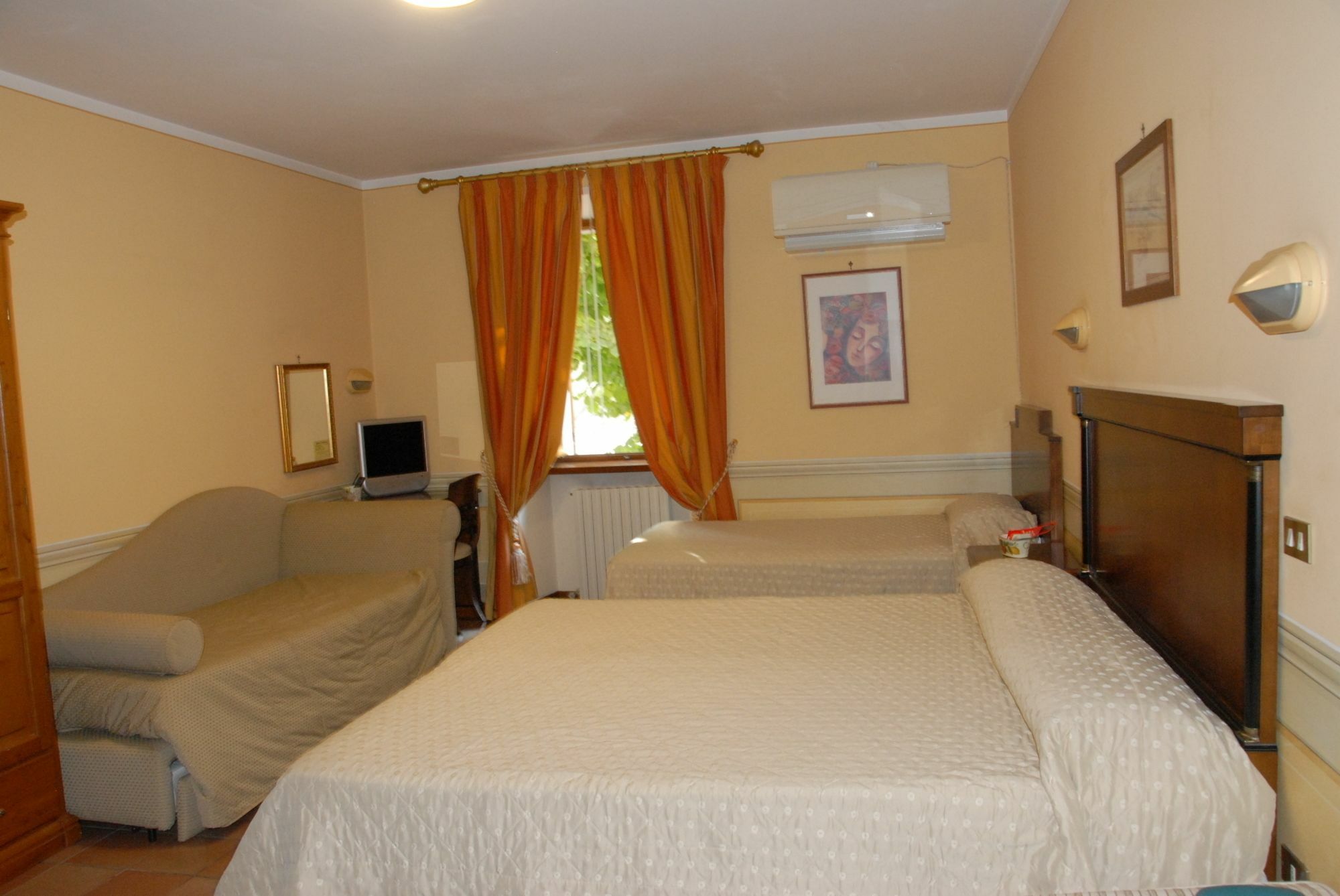 Il Panciolle Hotel Spoleto Luaran gambar